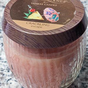 Yankee Candle crackling wood wick tropical candle